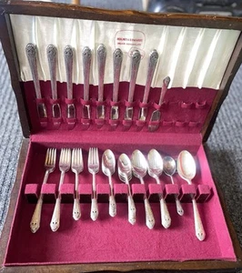 Vintage International Holmes & Edwards Lovely Lady Versilbertes Besteckset - 12 Sets - Bild 1 von 10