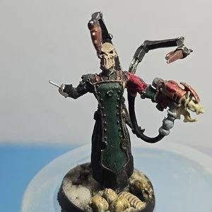 Haemonculus painted Warhammer 40k Dark Eldar Drukhari xenos army Aeldari Metal - Picture 1 of 10