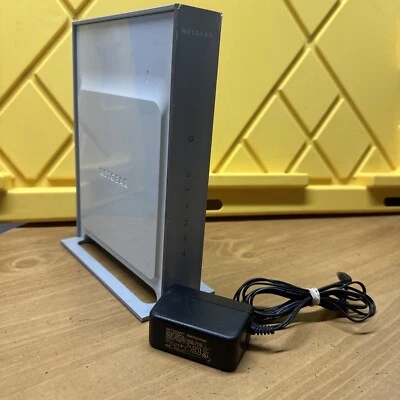 NetGear WNR834M RangeMax Next Wireless Router With Ethernet Cable - Image 1 of 4