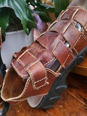 🗽MIA🗽  Ultra Strappy  💯 Leather Gladiator Style Brown Sandles Wm's Sz. 10 🎄 - Image 1 of 4