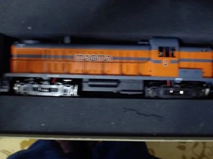 Locomotora diésel Weaver Ultra Line O Magma Hi-Rail RS-3 # 1 - Imagen 1 de 5