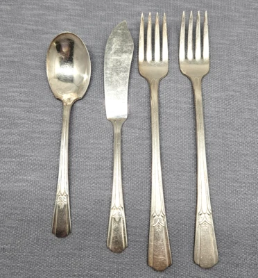 Garfo WM Rogers Silverplate Sovereign grade colher de açúcar cabo plano faca manteiga - Imagem 1 de 4