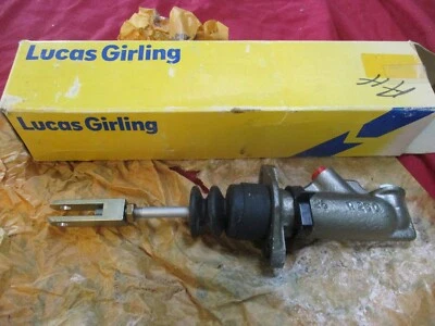 Austin Healey 3000 MKIII BJ7, BJ8 brake master cylinder NOS Girling 64066303 - Image 1 of 4
