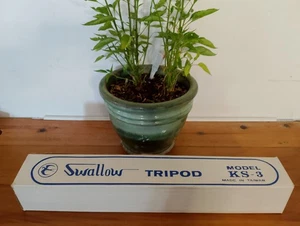 Trípode vintage modelo golondrina ks-3. Caja abierta nueva - Imagen 1 de 10
