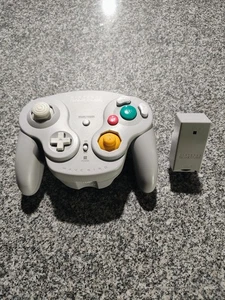 Controlador Nintendo Gamecube Wavebird DOL-004 y receptor DOL-005 OEM  - Imagen 1 de 15