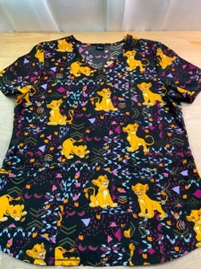 Blusa Médica Para Mujer Disney El Rey León Talla L—¡LINDA!!! - Imagen 1 de 4