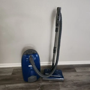 Kenmore 116 Vacuum Cleaner W/ Power Nozzle 116.23313303 Blue - Picture 1 of 8