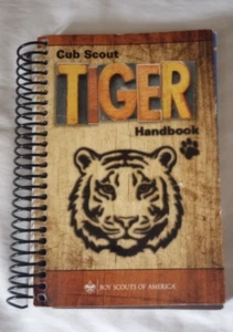 Cub Scout Tiger Handbook, 2015 Printing, Paperback (D KC) - Picture 1 of 5