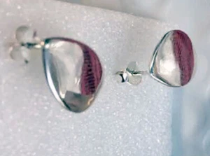 2g Solid Sterling Silver Teardrop Pear Shape Tear 13mm x 11mm Stud Earrings - Bild 1 von 5