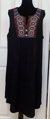 Vestido recto Luxology negro sin mangas talla 2X bordado con cuentas profundo en V arrugado Foto 1 de 4