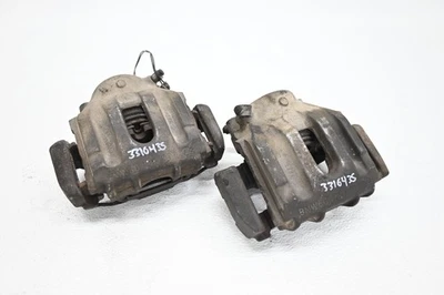 ⭐ Juego de zapatas de carcasa de pinza de freno delantera derecha e izquierda 86-94 Bmw E32 serie 7 OEM Foto 1 de 4