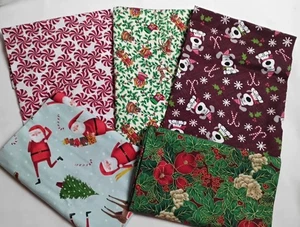  Christmas Festive ☆ Cotton Fabric Fat Quarters ☆ 5 Pieces New.      (#300) - Picture 1 of 9