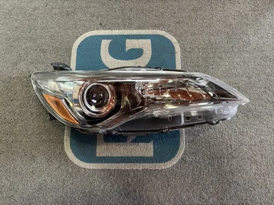 CAPA | 2015-2017 Toyota Camry Halogen Headlight (Right,Passnger) NICE Condition - Image 1 of 4