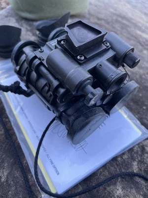 NVD BNVD-SG Gen 3 Night Vision Binocular White Phosphor Elbit Thin Filmed - Image 1 of 4