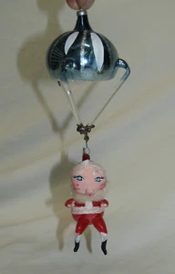 Italy Antique De Carlini Glass Santa With Parachute Christmas Ornament 1950's - Picture 1 of 14