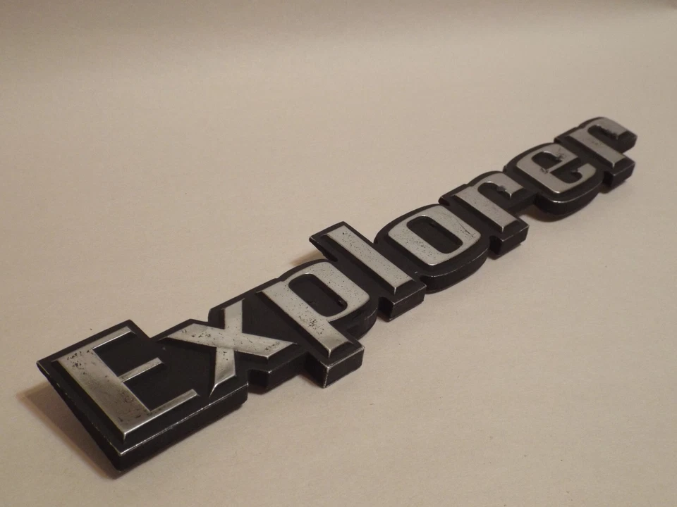 Emblema Explorer 1973 1974 1975 1976 1977 1978 1979 Ford F100 F150 F250 F350 79 C Foto 1 de 4
