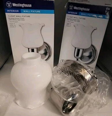 Juego de lámparas de pared Westinghouse Nickel 66654 de 4-1/2 pulgadas. Níquel cepillado.  Foto 1 de 4