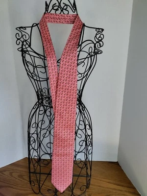 Corbata para hombre 100 % seda, 58" rosa con patos amarillos hecha en EE. UU. por Peter Blair Foto 1 de 4