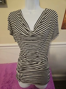 Bebe Open Backed Deep Vneck Black & White Striped Shirt/tunic Size Medium.Pretty - Picture 1 of 10