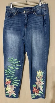 Bandolino Womens Denim Capri Pants Size 12 Embroidered Flowers & Leaves - Image 1 of 4