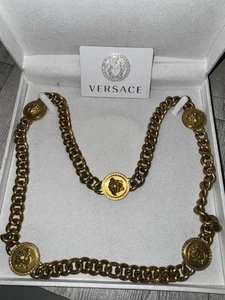 Collana Vintage Autentica Versace Medusa Link Chain Placcata Oro con Scatola Originale - Foto 1 di 9