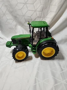 1/16 John Deere 7330 Tractor  - Picture 1 of 12