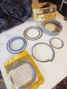 Cat Seal Kit 204-2721 - Picture 1 of 7