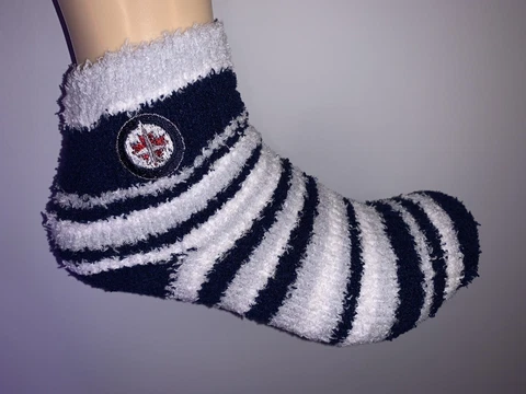 WINNIPEG JETS HOCKEY JERSEY WOMENS LOGO STRIPE ANKLE FUZZY SOCKS MED Cover