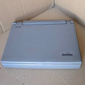 Toshiba Satellite 110CS portatil PC - Imagen 1 de 9