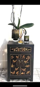 Black Lacquered Chinese Cabinet with draw - Picture 1 of 7