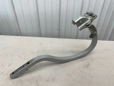 2010 - 2012 现代 Genesis Coupe 原始设备制造商后后备箱盖乘客右右手铰链二手 — 第 1/4 张图片