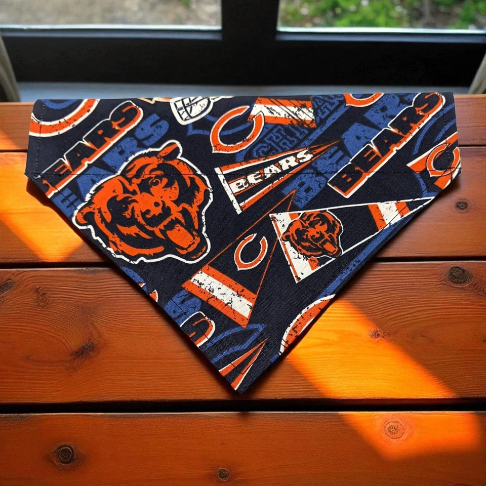 Bandana para perro Chicago Bears SOBRE EL CUELLO pañuelos deslizables bufanda pañuelo Foto 1 de 4