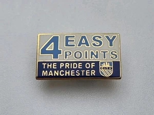 MANCHESTER CITY PIN BADGE - Picture 1 of 2