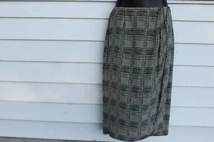 THE WORKS WOMEN'S PLAID SILK WRAP SKIRT SIZE 8 COLOR BLACK/IVORY FULLY LINED - Picture 1 of 5