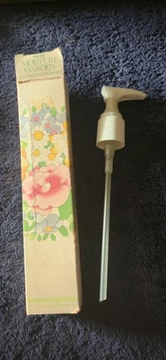 Avon Pump Dispenser Vintage Moisture Garden For Body Lotion New In Box