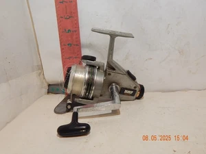 Vintage ZEBCO Omega 940XL Spin Reel Made in America 1970's - Picture 1 of 3