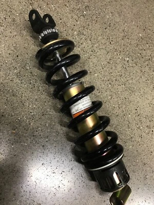 "USADO" 98-05 YAMAHA V-STAR 650 XVS650 AMORTIGUADOR TRASERO PERSONALIZADO 5BN-22210-50-00 BASCULANTE Foto 1 de 4