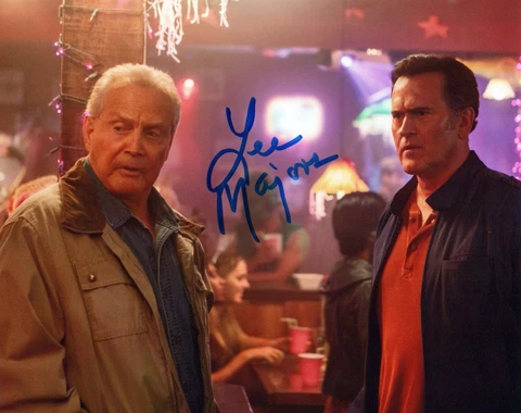 LEE MAJORS signed Autograph 20x25cm "Ash vs. Evil" In Person Cover