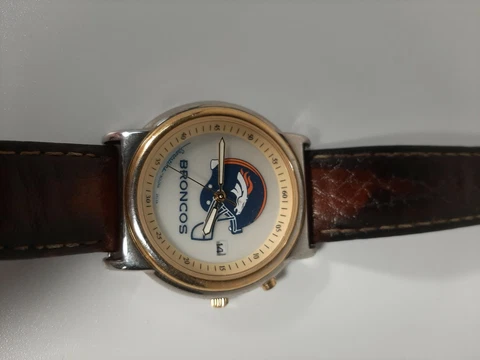 Vintage Bulova Sportstime Denver Broncos NFL Watch W/ Leather Band Untested Cover