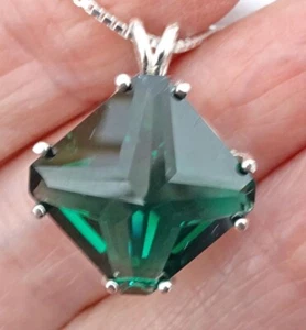 Siberian Green Quartz Small Magician Stone j3505 - Picture 1 of 8