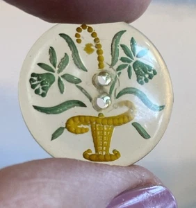 VINTAGE REVERSE CARVED LUCITE BUTTON DEPICTING Yellow FLOWER BASKET 13/16” - Picture 1 of 2
