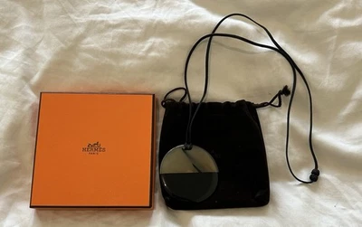 Colgante de cuerno y laca negra y tostada Hermès Foto 1 de 4
