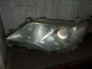 FABRICANTE DE EQUIPOS ORIGINALES GENUINOS | 2012-2014 Toyota Camry halógeno conductor izquierdo - Imagen 1 de 4