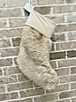 Medias Pottery Barn Visón Piel Sintética Navidad Vacaciones en Taupe Suave Hermosas NUEVAS Foto 1 de 4