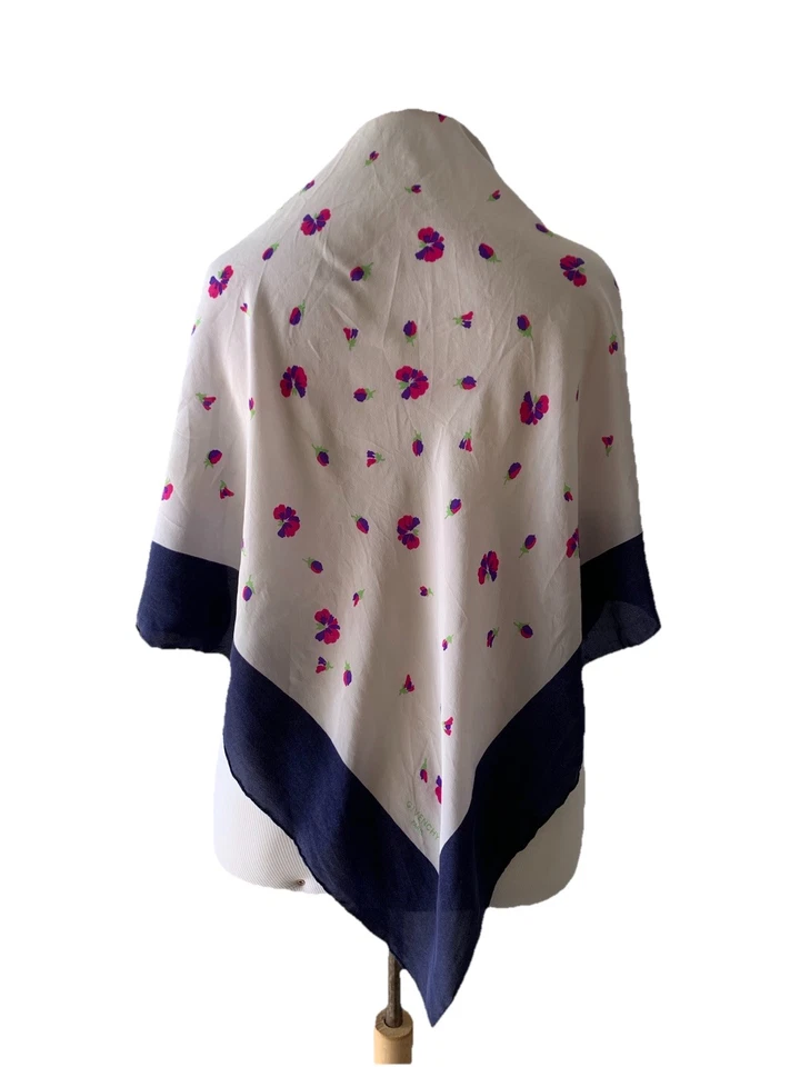 Bufanda de seda vintage GIVENCHY - estampado floral - 30x29 - tiene manchas #A4 Foto 1 de 4