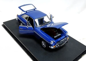 Universal Hobbies MG B GT Mk1 vgc Boxed - Picture 1 of 14