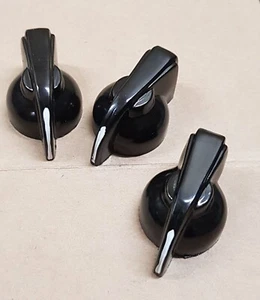 4x Small Bakelite (Chicken Beak) Knob 6mm shaft Potentiometer (K7-1) 4mm screw - Picture 1 of 4