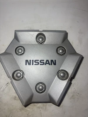 1987-1993 Nissan Pathfinder Hardbody Center Cap Hubcap 40315-32G10 A - Image 1 of 4