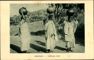 CPA Madagascar, Porteuses d'Eau - 4922321 - Picture 1 of 2