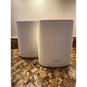 NETGEAR Orbi RBR50 WiFi System Router - Picture 1 of 5